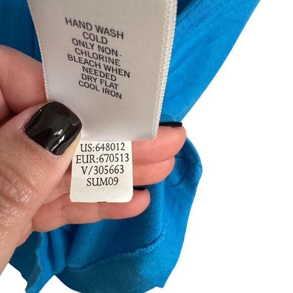 Banana Republic Blue Weave Front Cap Sleeve Shirt - Picture 7 of 9